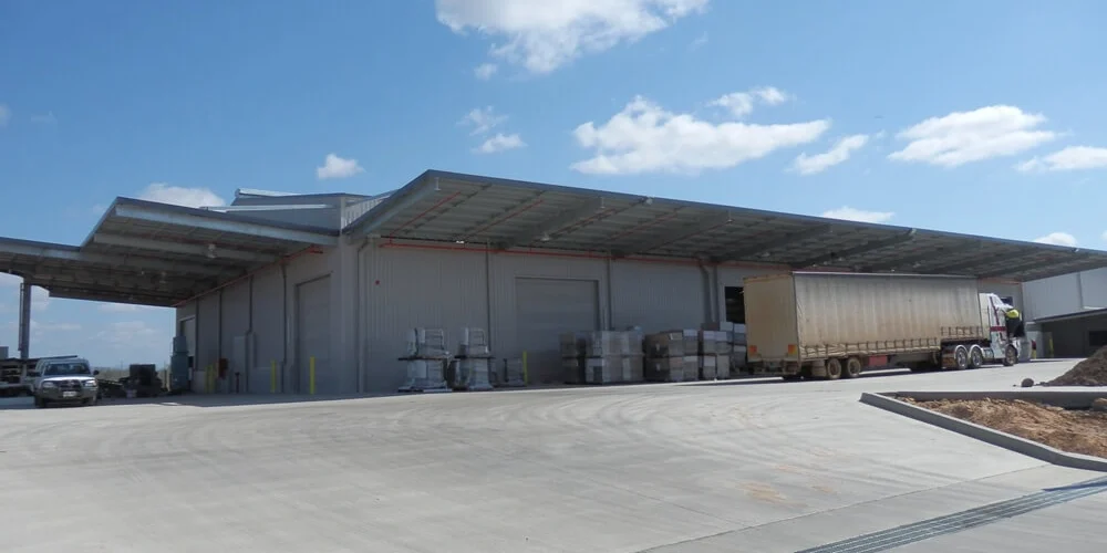 steel-7-Mareeba-Outside